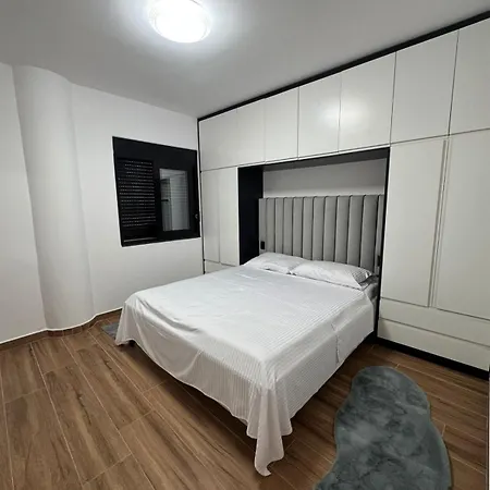 Luxury 아파트